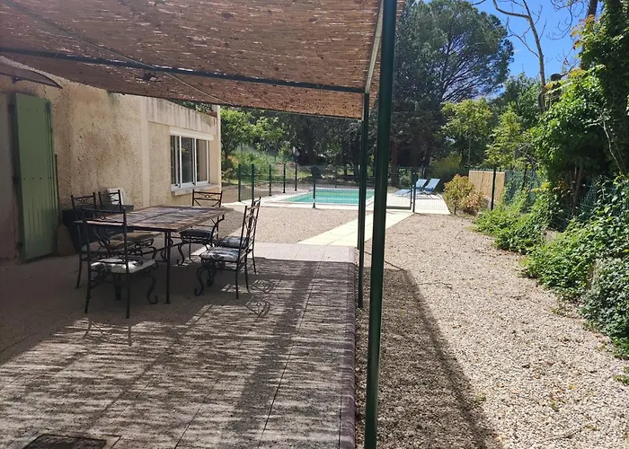 Maison Confortable A Ansouis Dans Le Luberon