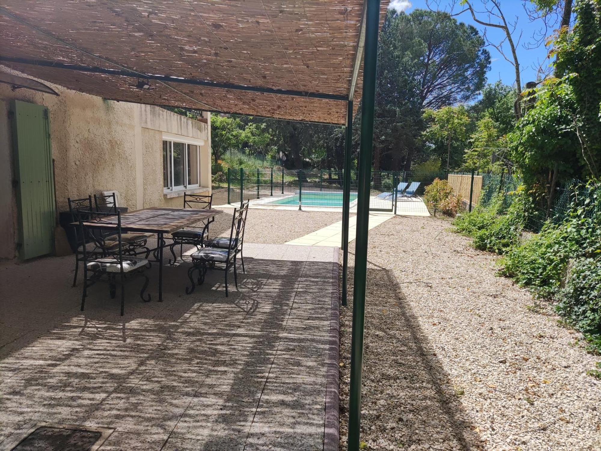 Maison Confortable A Dans Le Luberon *
