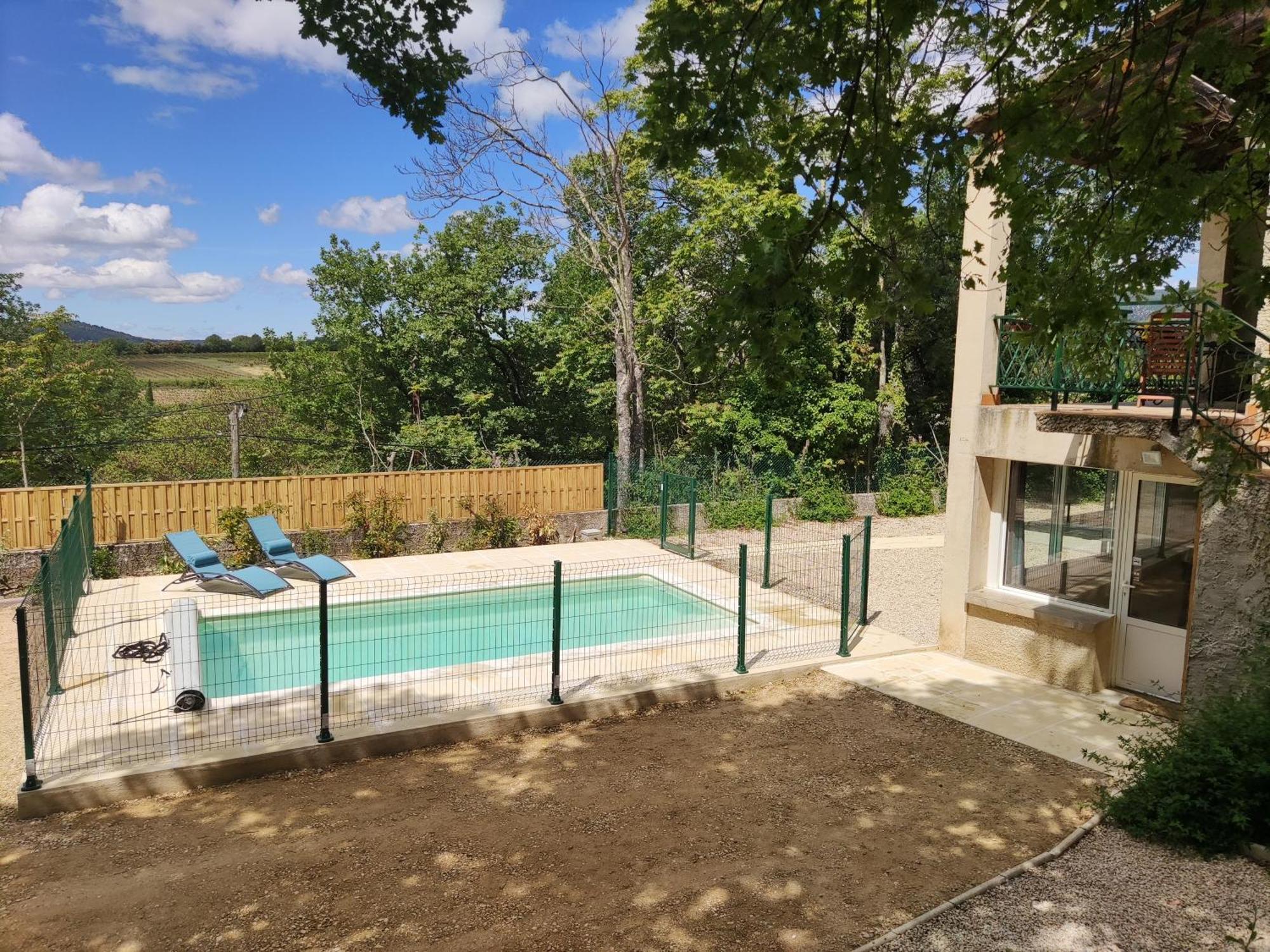 Maison Confortable A Dans Le Luberon Holiday home *